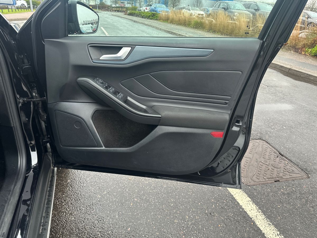 Used Ford Focus 2023 for sale - 77042823: Photo 35