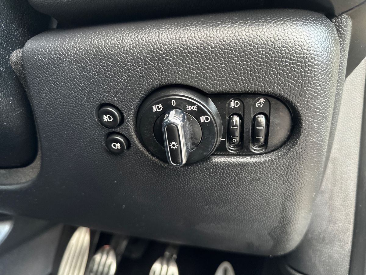 Used MINI Hatch 2019 for sale - 78022236: Photo 23