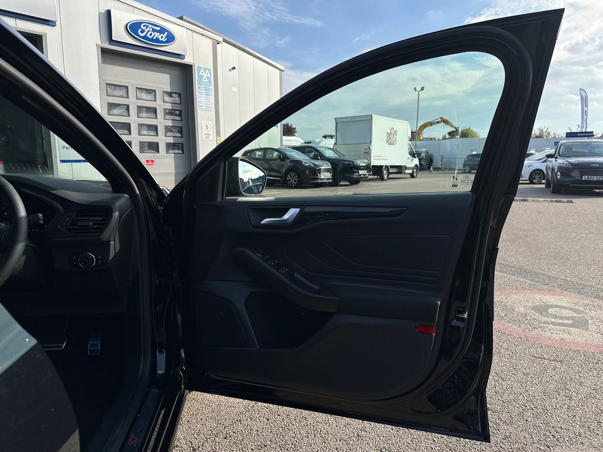 Used Ford Focus 2025 for sale - 77070889: Photo 35