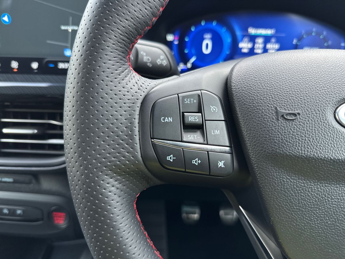 Used Ford Focus 2023 for sale - 77698205: Photo 26