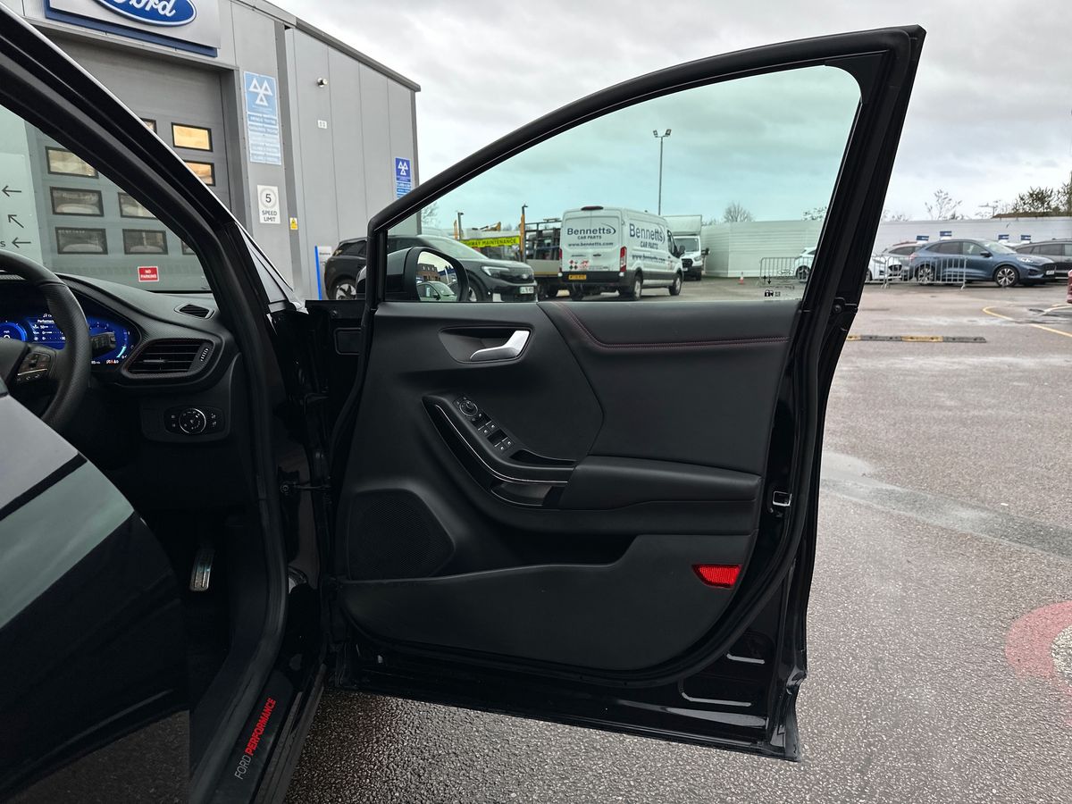 Used Ford Puma 2023 for sale - 77198171: Photo 35