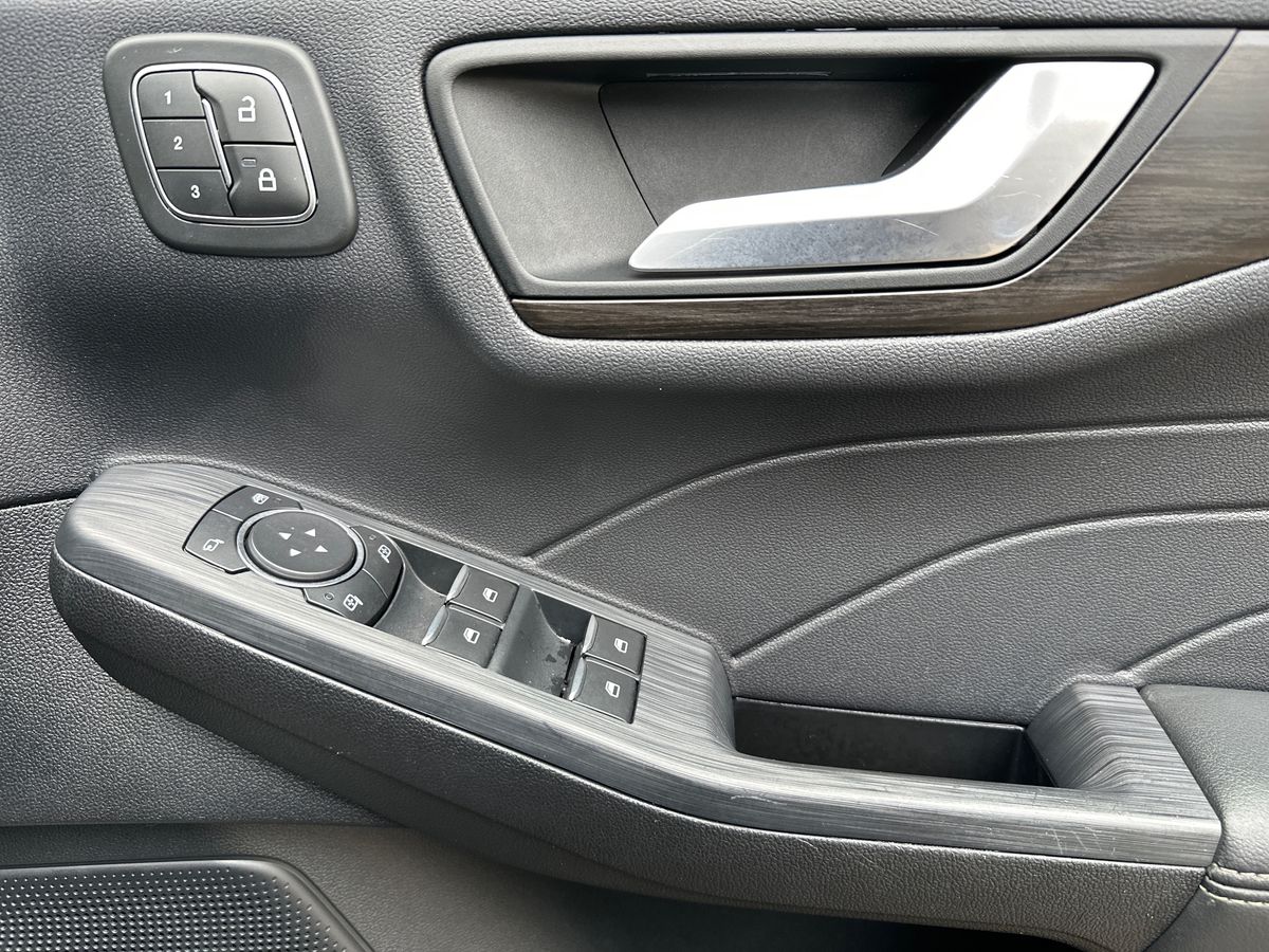 Used Ford Kuga 2023 for sale - 78063385: Photo 25