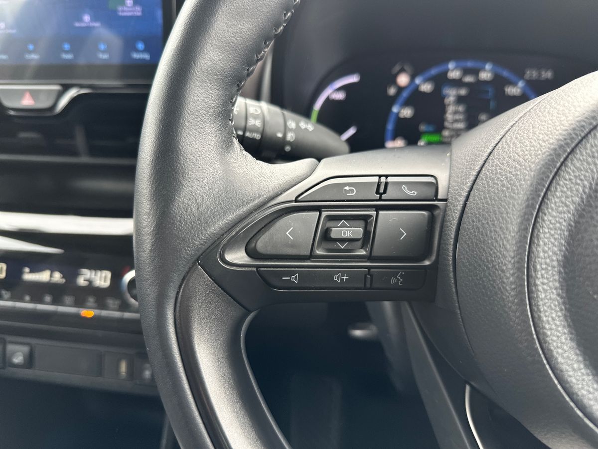 Used Toyota Yaris Cross 2023 for sale - 77678758: Photo 26