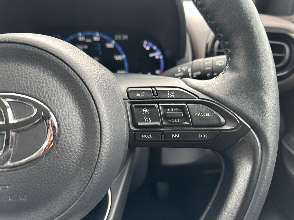 Used Toyota Yaris Cross 2023 for sale - 77678758: Photo 27