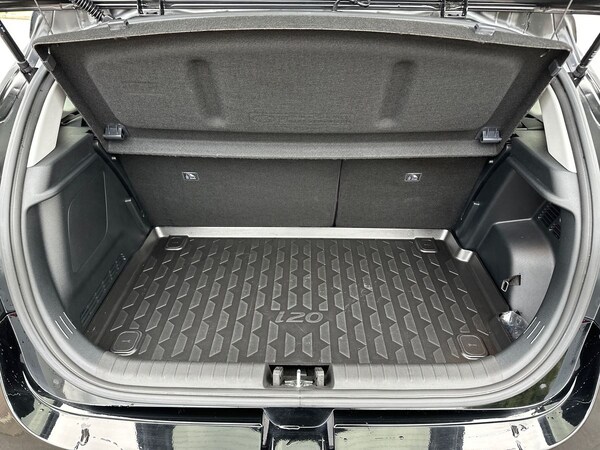 Used Hyundai i20 2023 for sale - 76203731: Photo 34