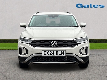 Used Volkswagen T-Roc 2024 for sale - 78336469: Photo