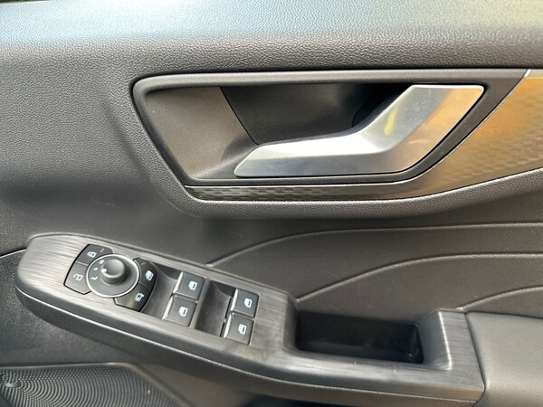 Used Ford Kuga 2024 for sale - 75715211: Photo 25