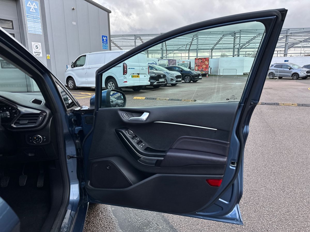 Used Ford Fiesta 2019 for sale - 77532017: Photo 35