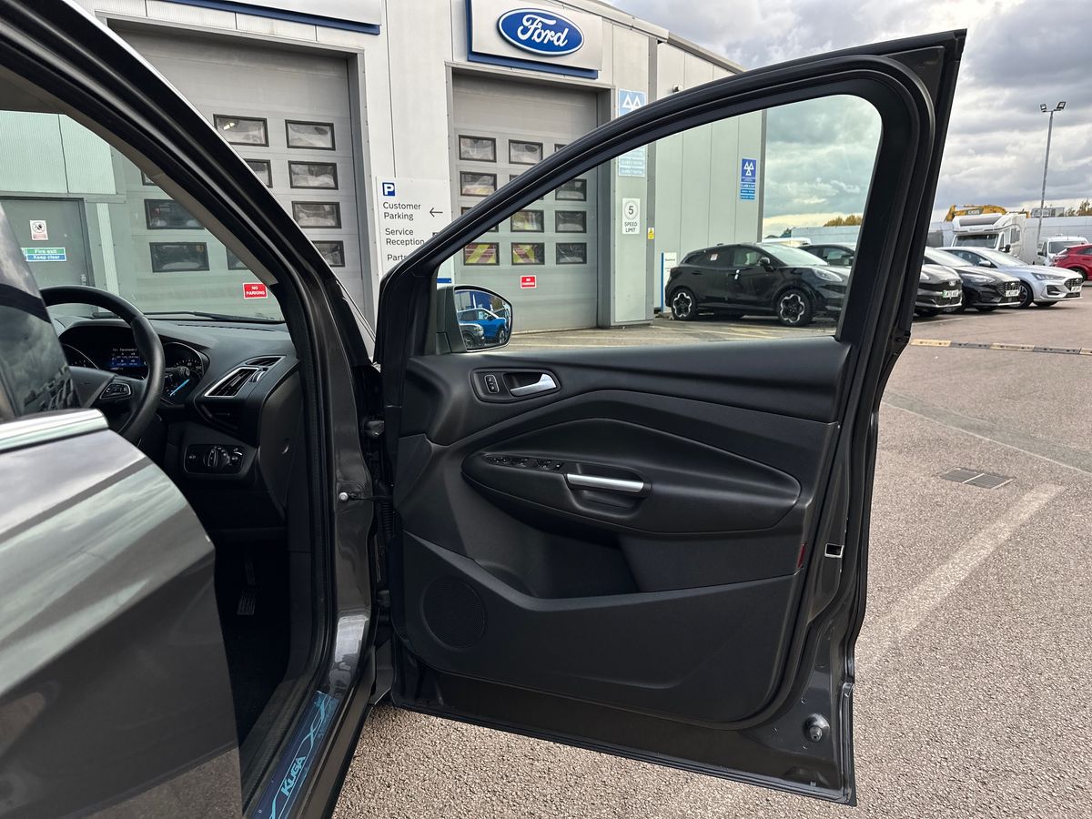 Used Ford Kuga 2017 for sale - 76350762: Photo 35