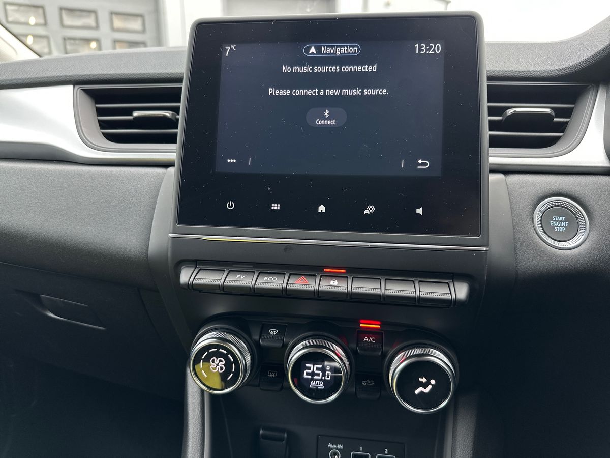 Used Renault Captur 2022 for sale - 76971512: Photo 21