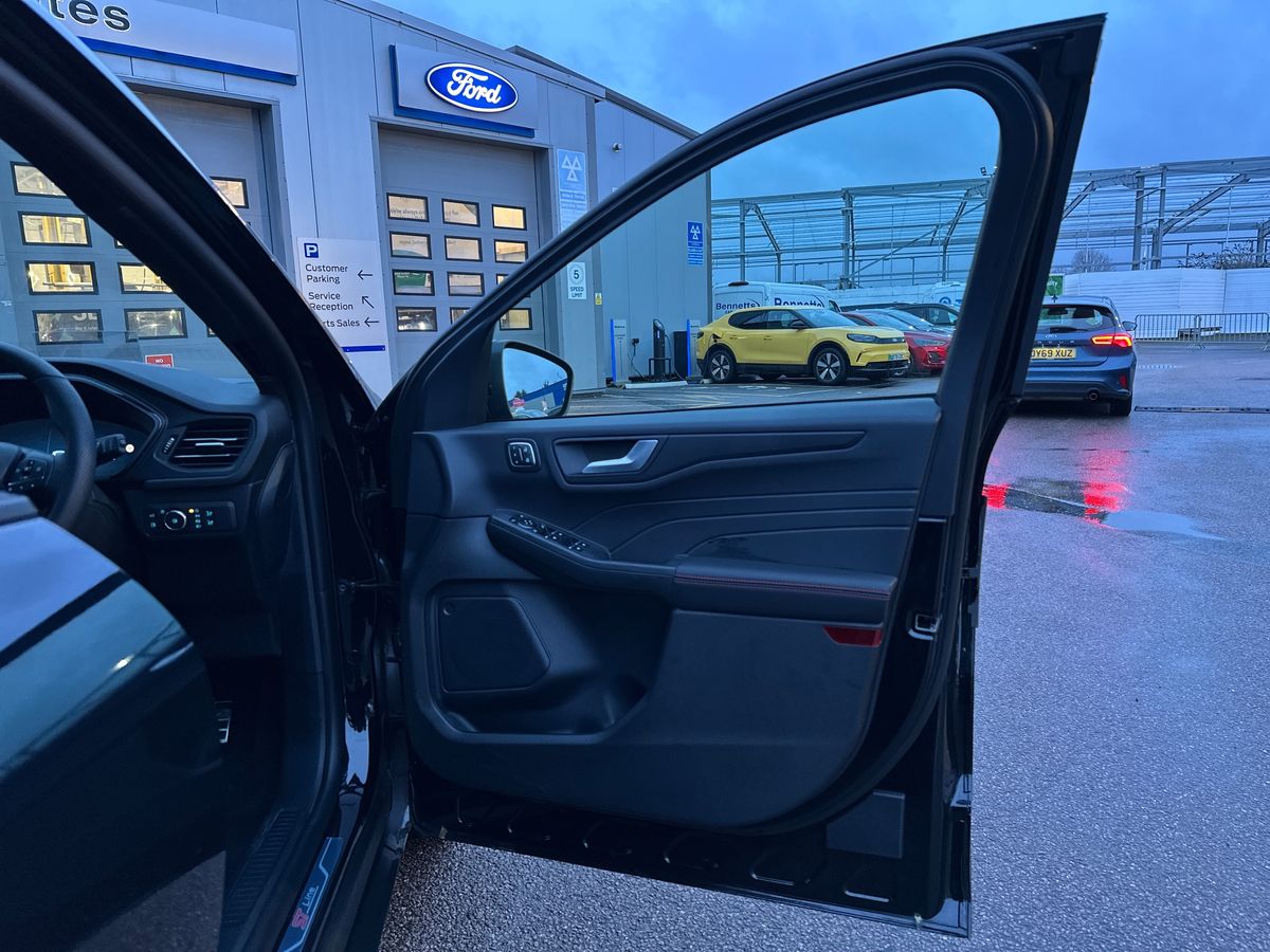 Used Ford Kuga 2025 for sale - 77388968: Photo 35