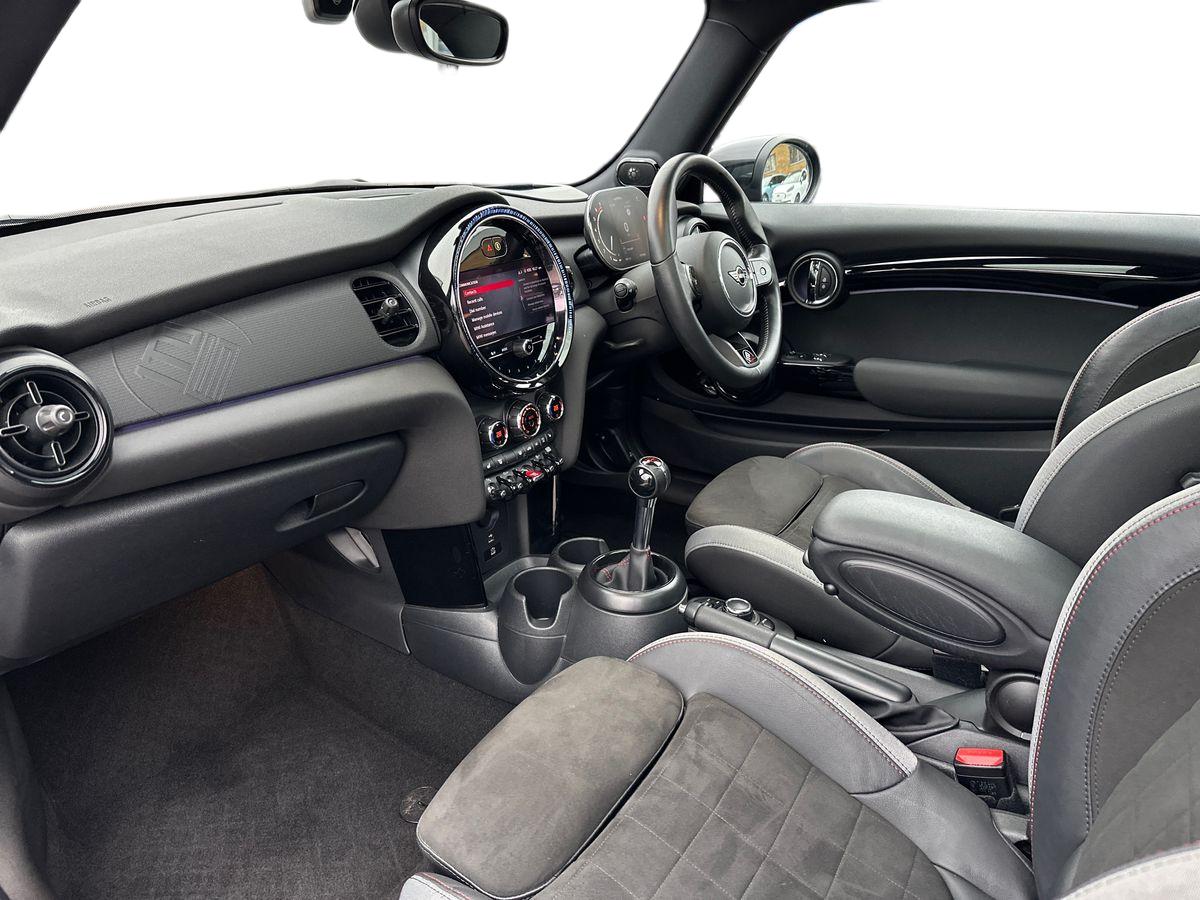 Used MINI Hatch 2023 for sale - 77428076: Photo 11