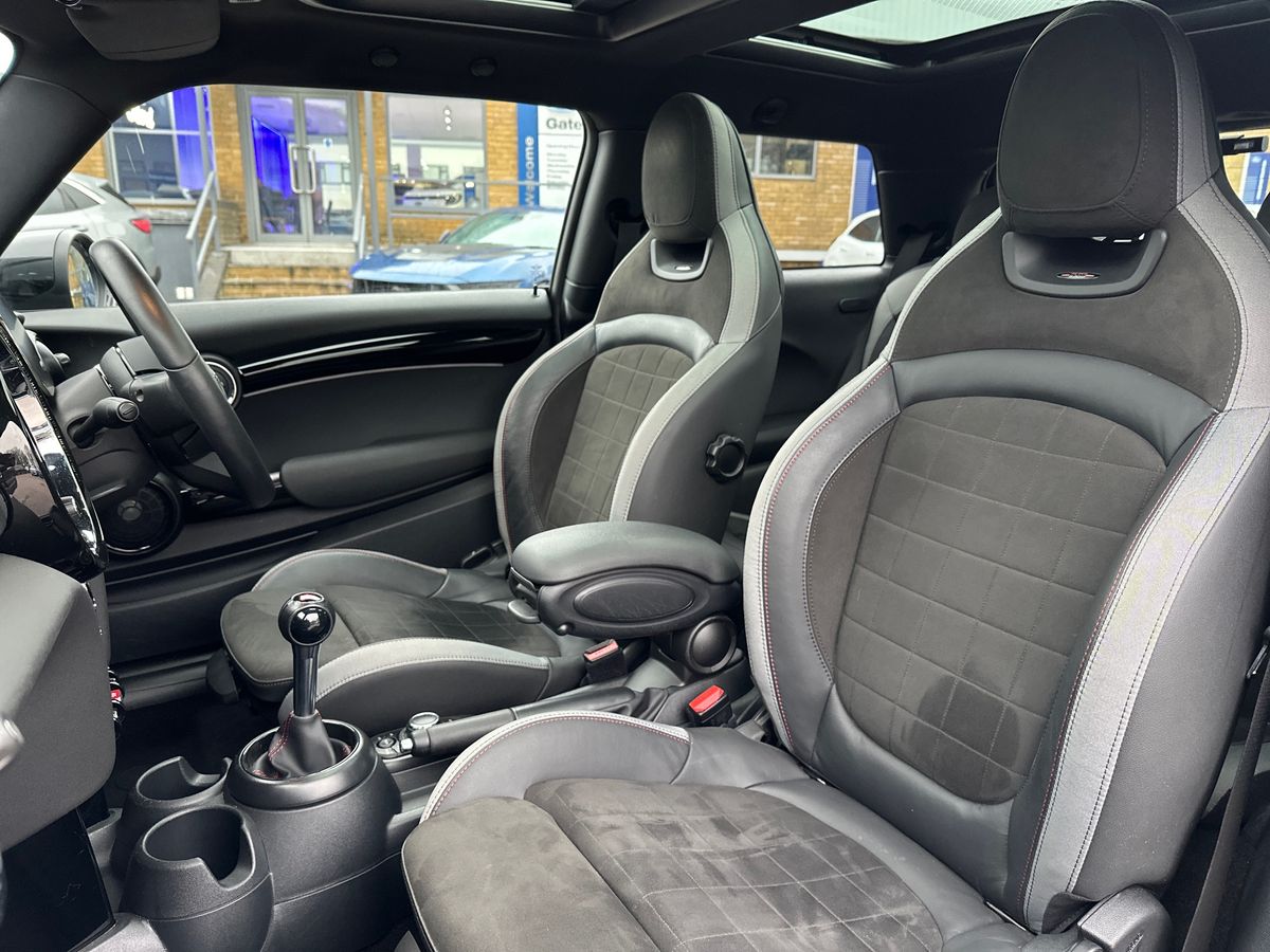 Used MINI Hatch 2023 for sale - 77428076: Photo 13