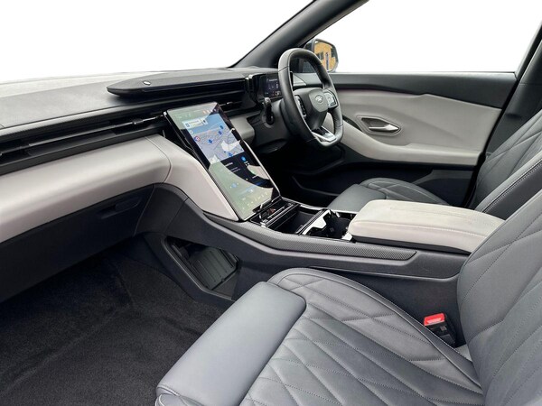 Used Ford Explorer 2024 for sale - 76154863: Photo 11