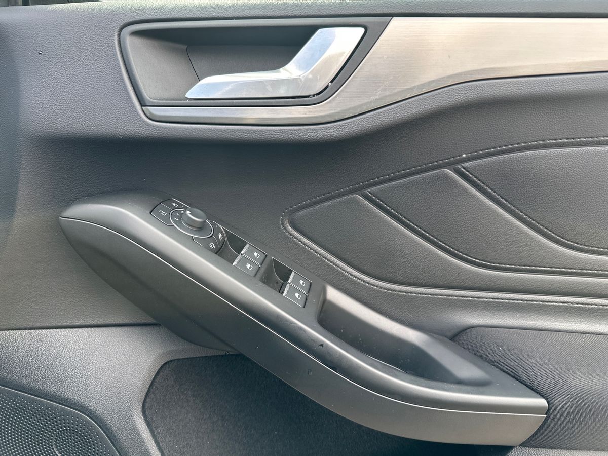 Used Ford Focus 2023 for sale - 76124588: Photo 25