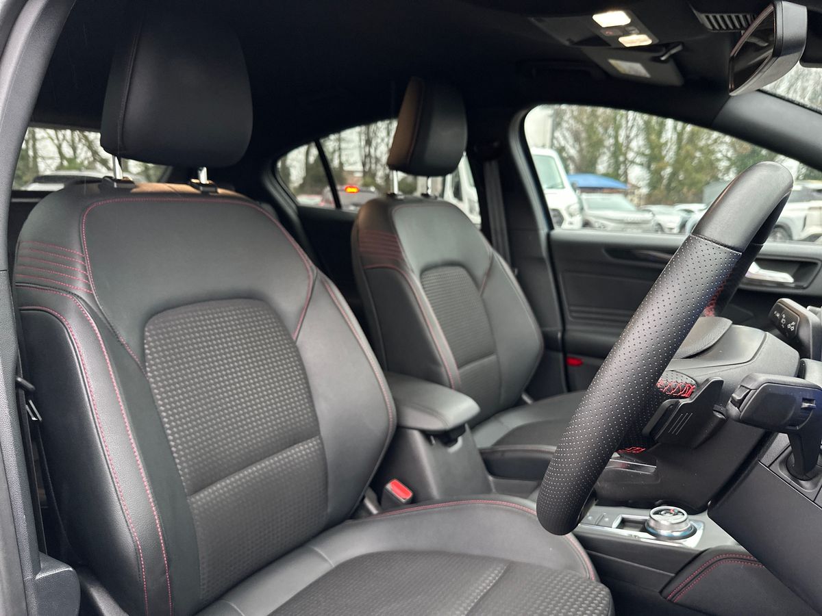 Used Ford Focus 2022 for sale - 76954455: Photo 12