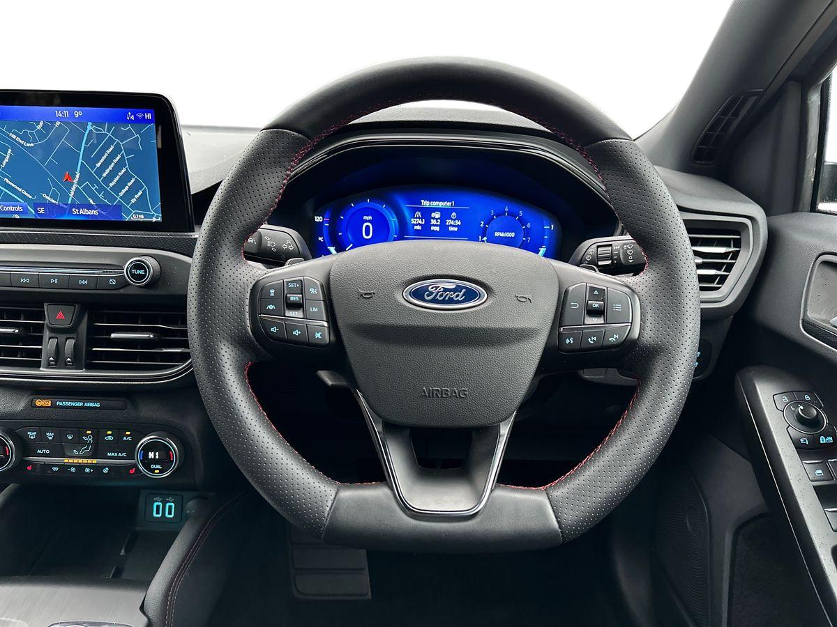 Used Ford Focus 2022 for sale - 76954455: Photo 17