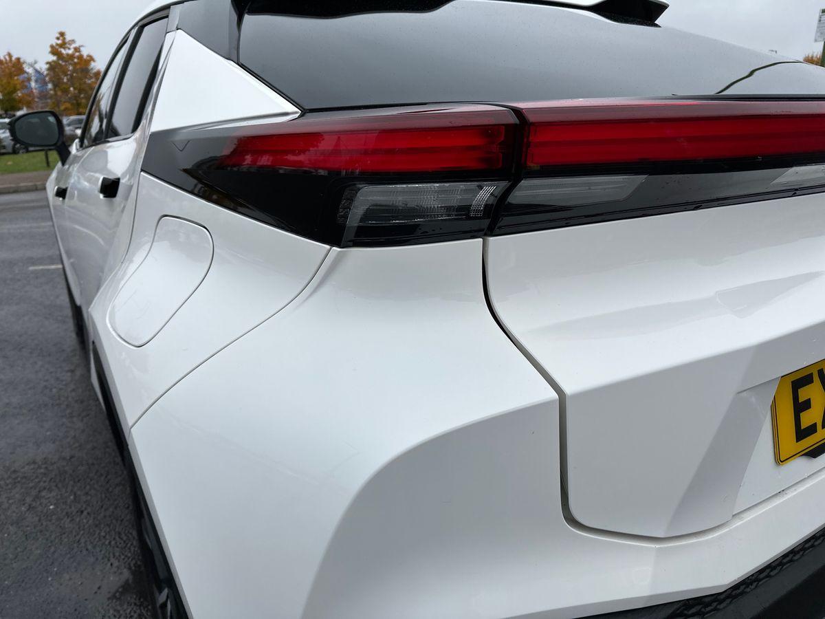 Used Toyota C-HR 2024 for sale - 77133846: Photo 33