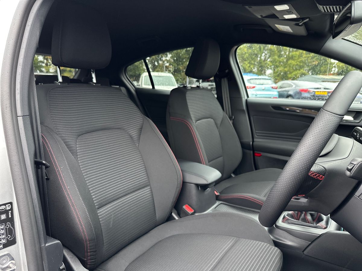 Used Ford Focus 2025 for sale - 77070868: Photo 12