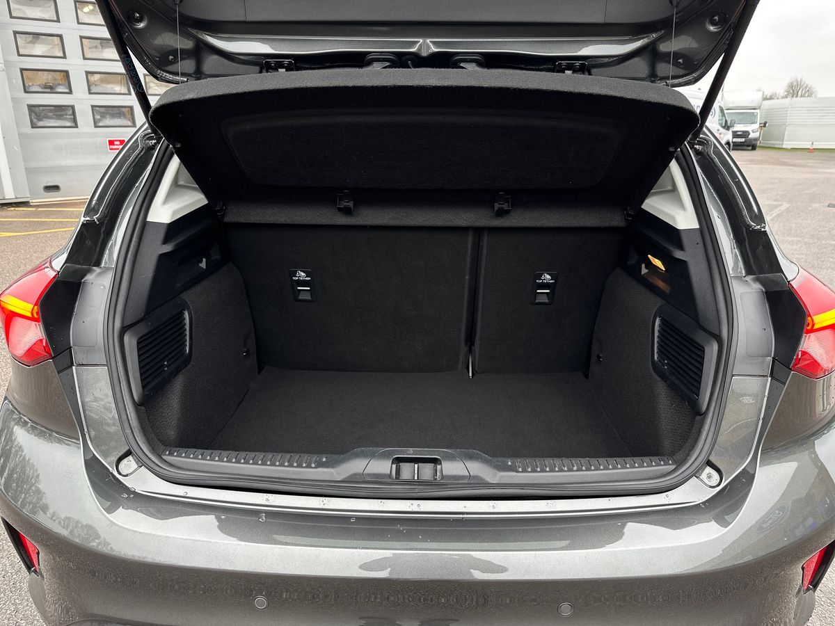 Used Ford Focus 2020 for sale - 76971210: Photo 34