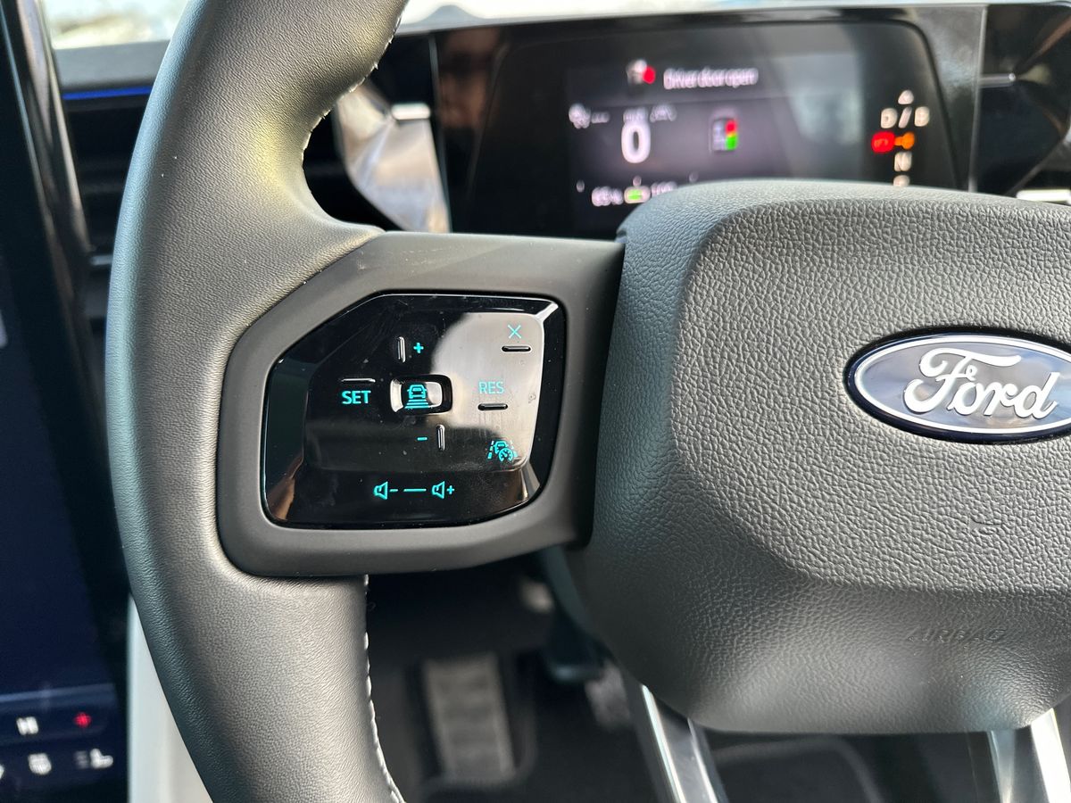 Used Ford Explorer 2024 for sale - 77360483: Photo 26