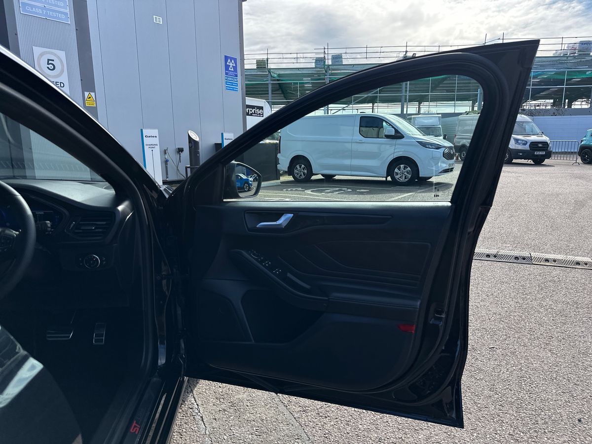 Used Ford Focus 2023 for sale - 77826425: Photo 35