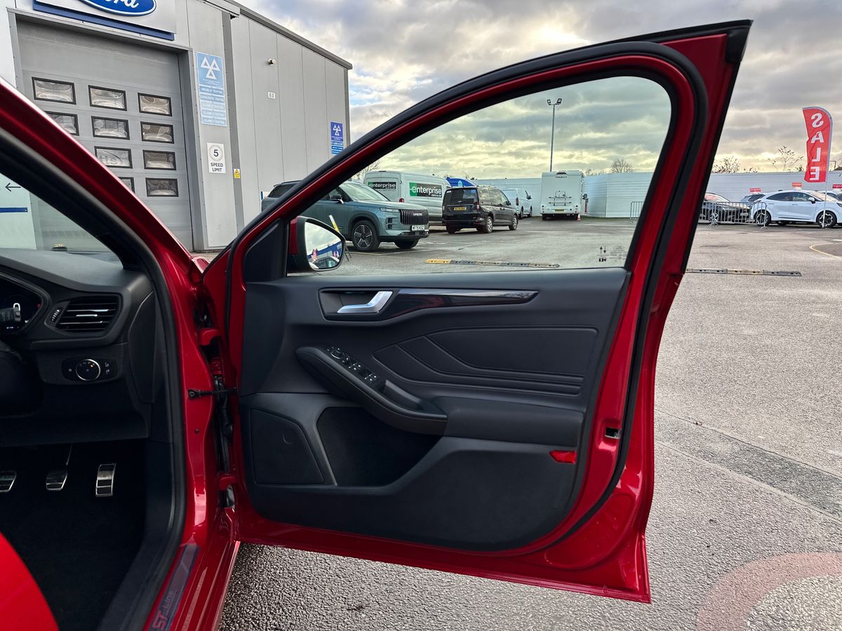 Used Ford Focus 2025 for sale - 77170509: Photo 35