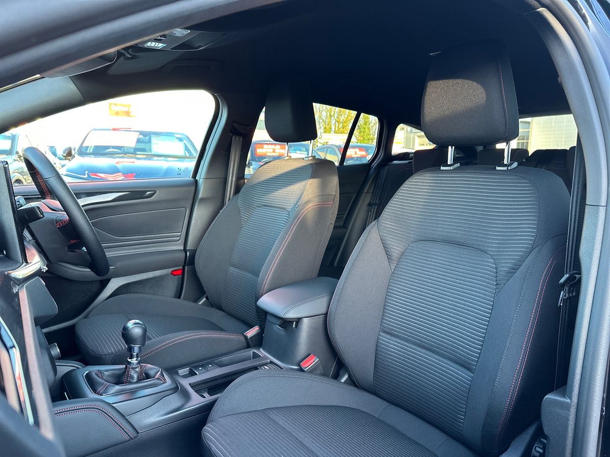 Used Ford Focus 2025 for sale - 78172685: Photo 13