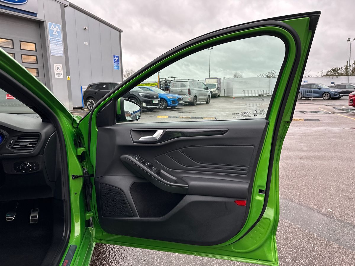 Used Ford Focus 2022 for sale - 76881896: Photo 35