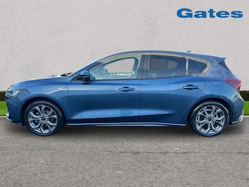 Used Ford Focus 2022 for sale - 76796204: Photo