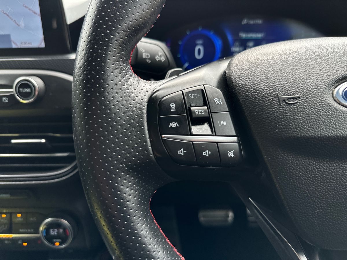 Used Ford Focus 2021 for sale - 76344039: Photo 26