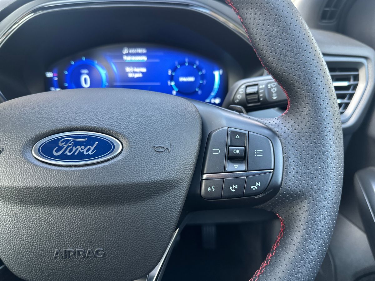 Used Ford Focus 2022 for sale - 76842202: Photo 27