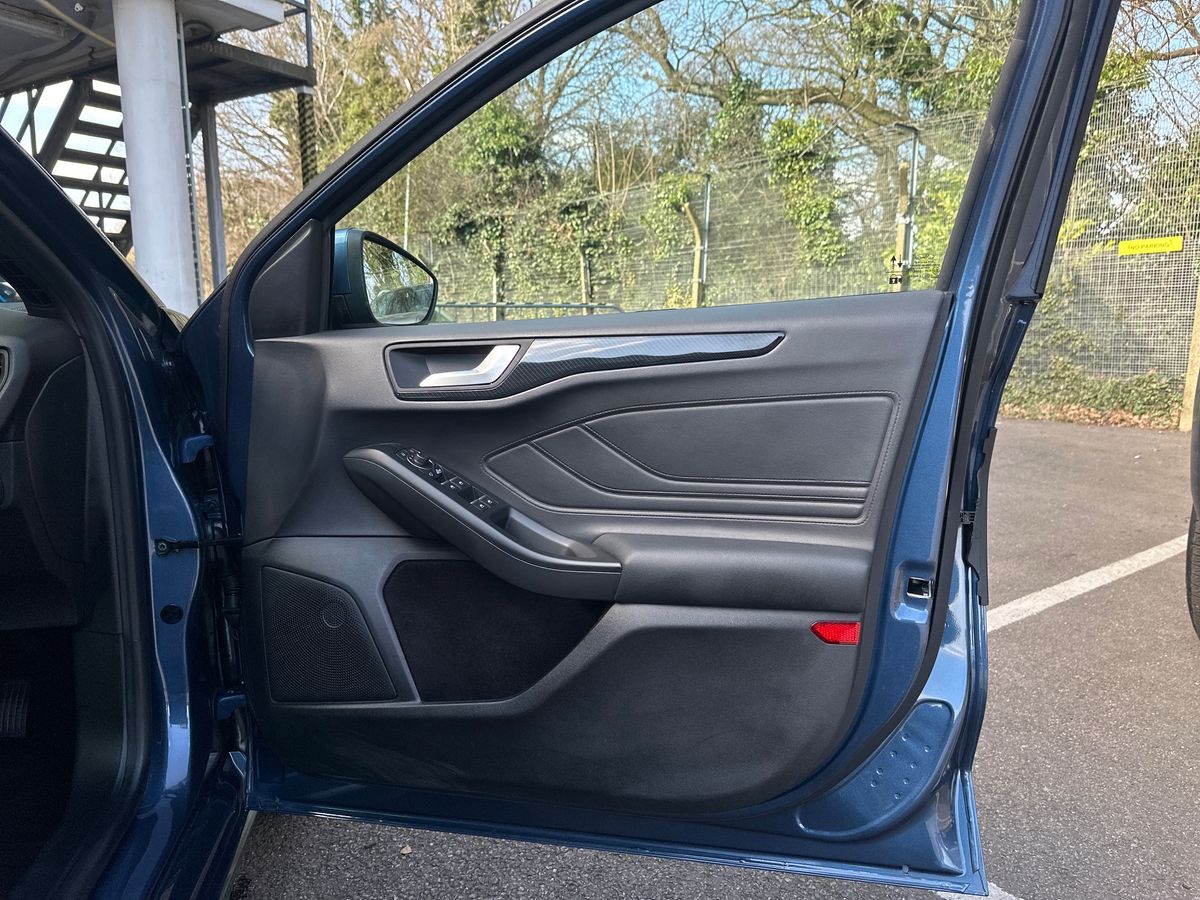 Used Ford Focus 2022 for sale - 76842202: Photo 35