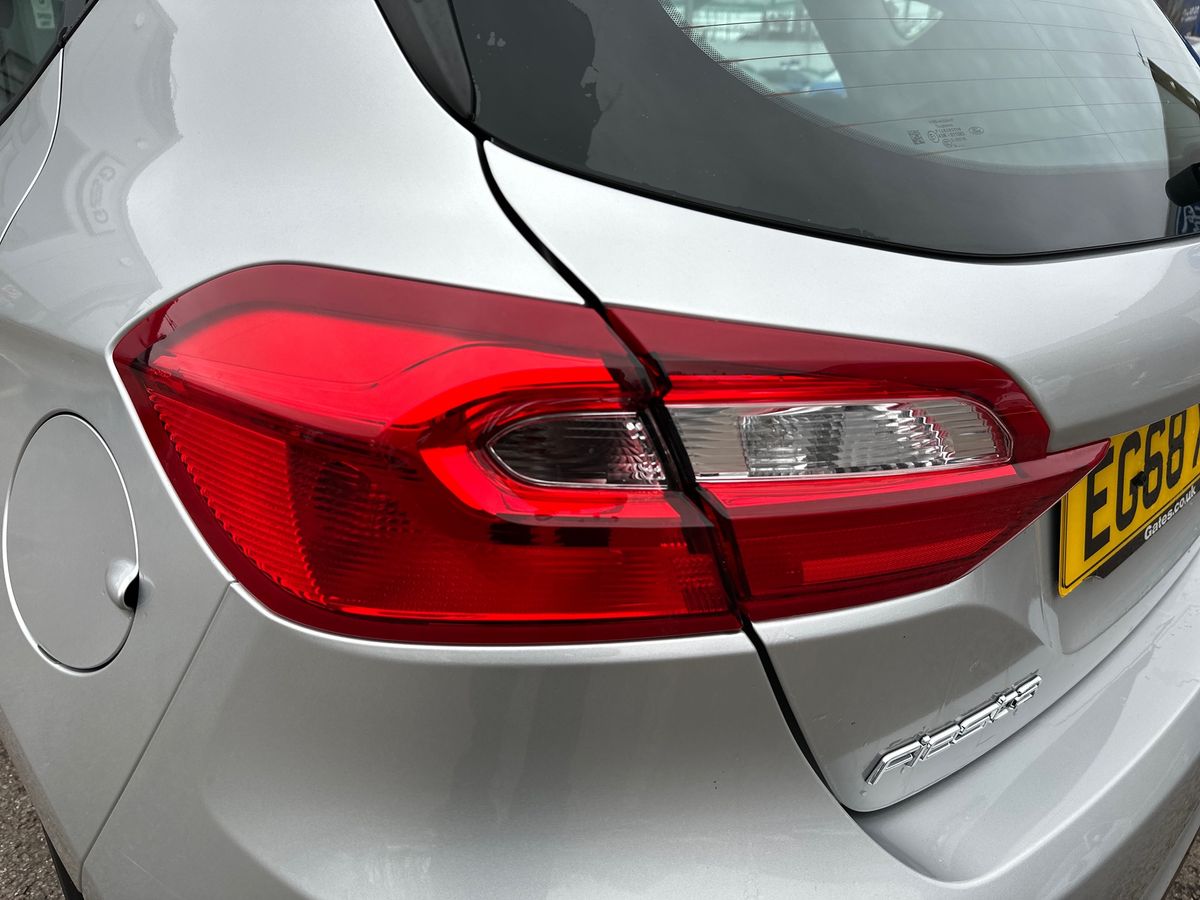 Used Ford Fiesta 2019 for sale - 77640650: Photo 33