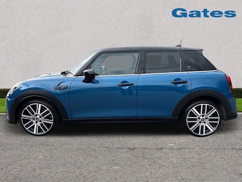 Used MINI Hatch 2023 for sale - 75950822: Photo