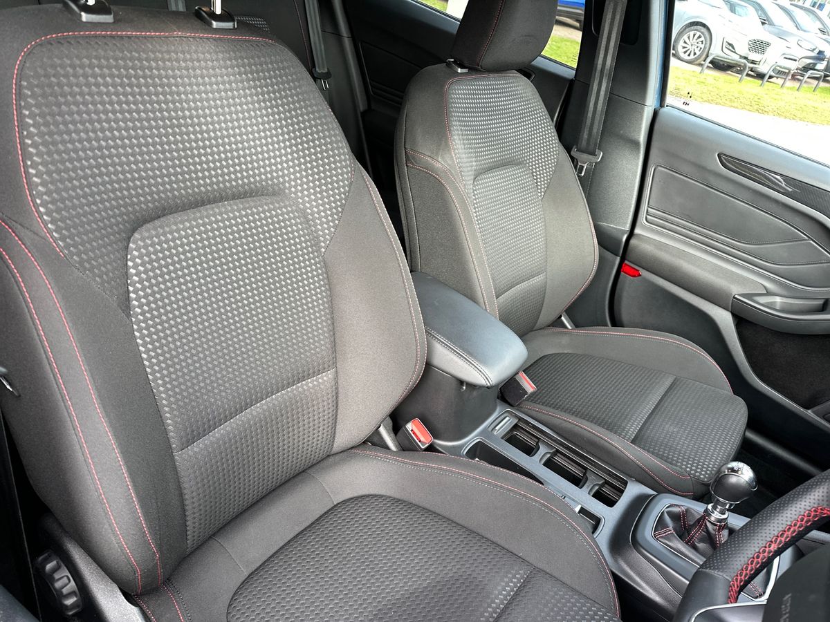Used Ford Focus 2023 for sale - 76297667: Photo 12