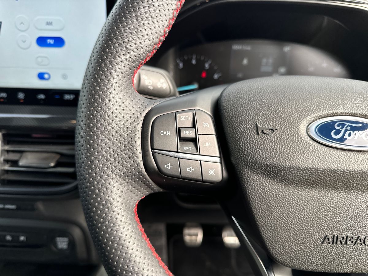 Used Ford Focus 2023 for sale - 76297667: Photo 26