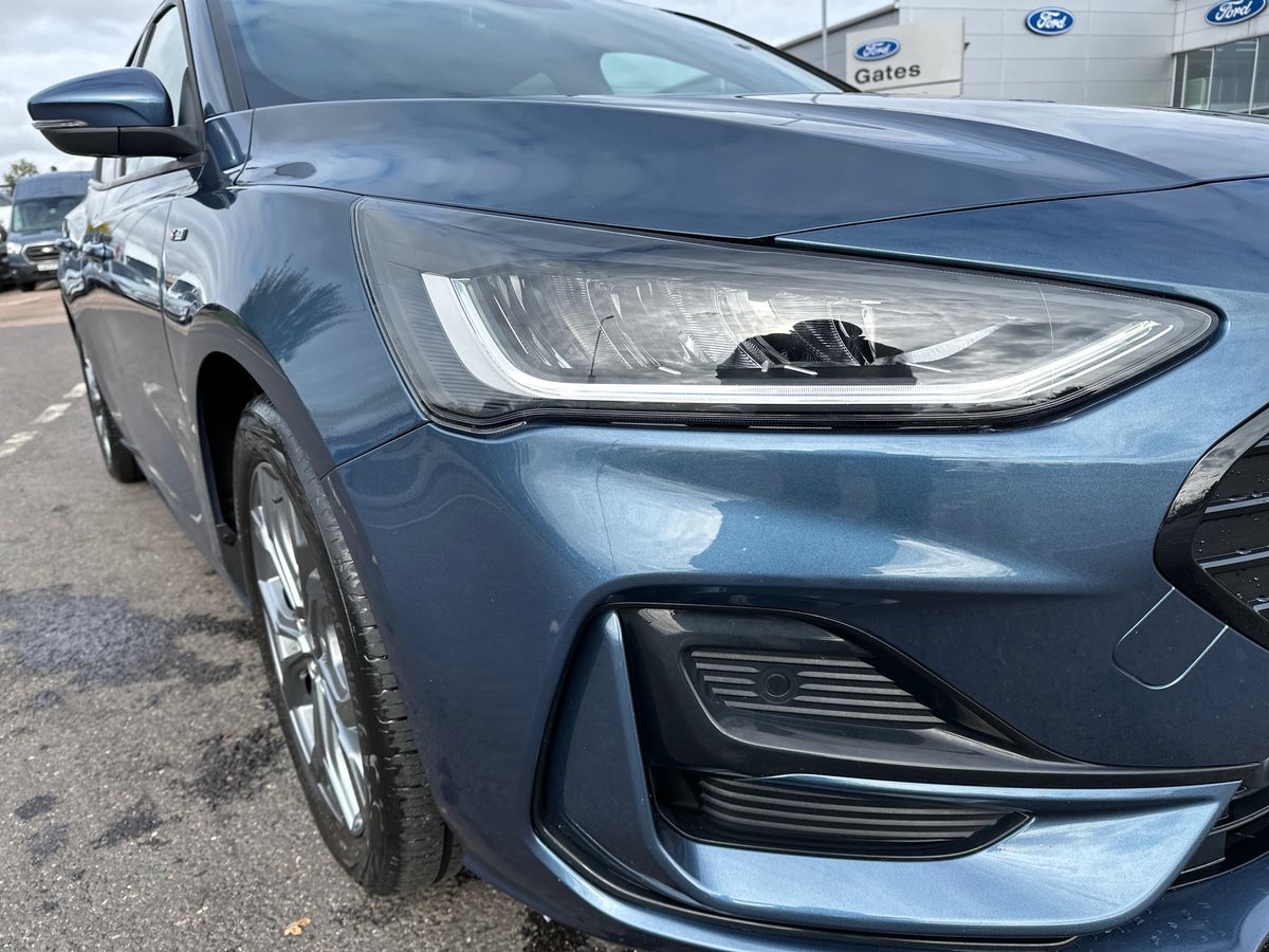Used Ford Focus 2023 for sale - 76297667: Photo 32