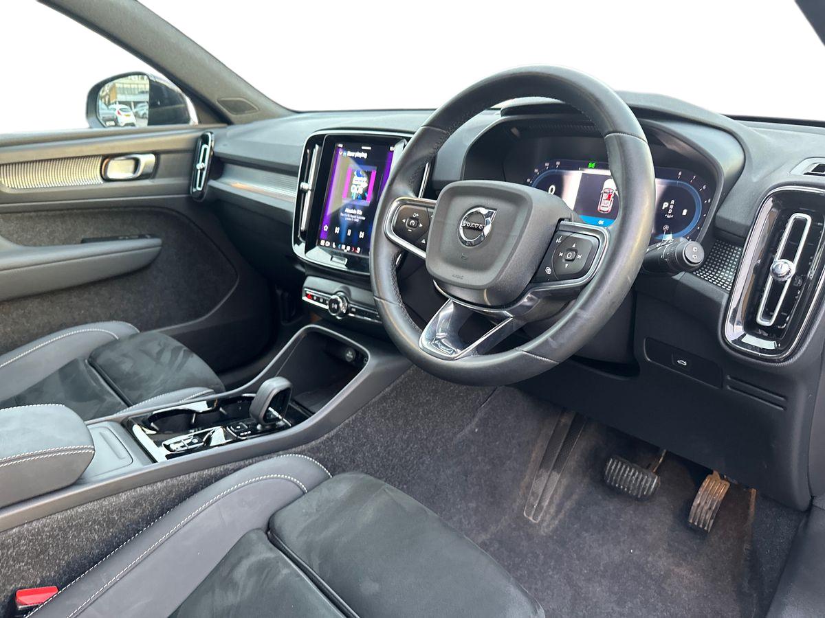 Used Volvo XC40 2025 for sale - 77122567: Photo 10