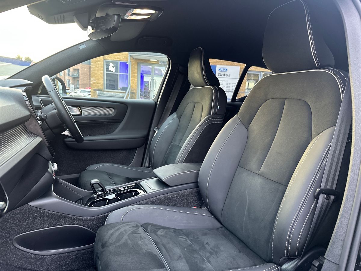 Used Volvo XC40 2025 for sale - 77122567: Photo 13