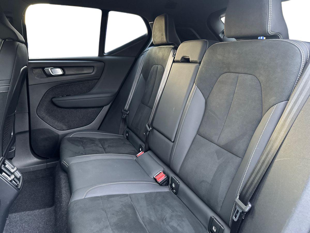 Used Volvo XC40 2025 for sale - 77122567: Photo 14