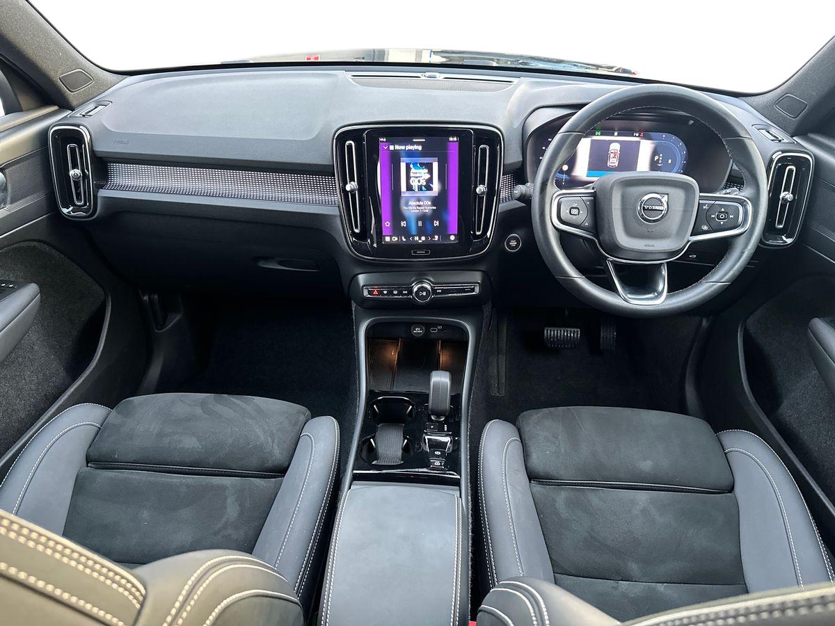 Used Volvo XC40 2025 for sale - 77122567: Photo 15