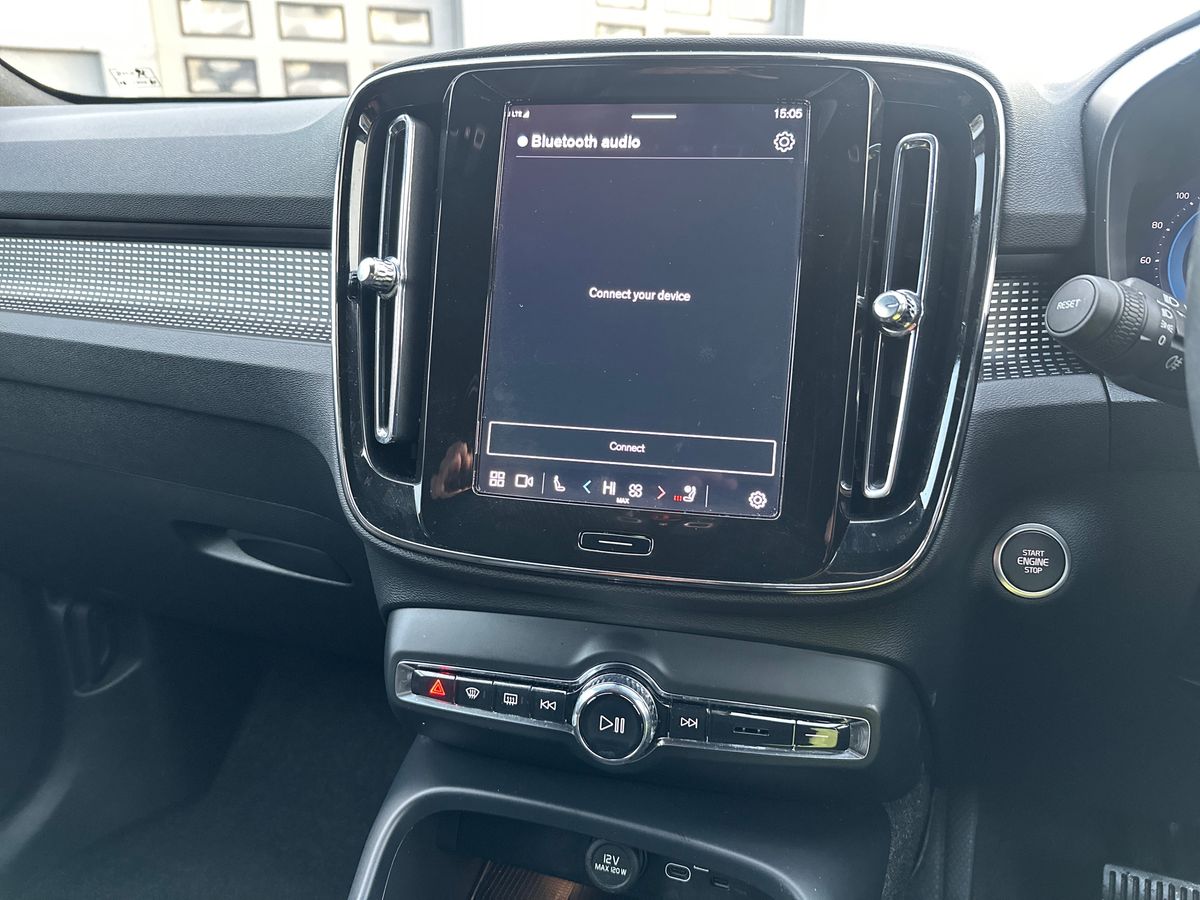 Used Volvo XC40 2025 for sale - 77122567: Photo 21