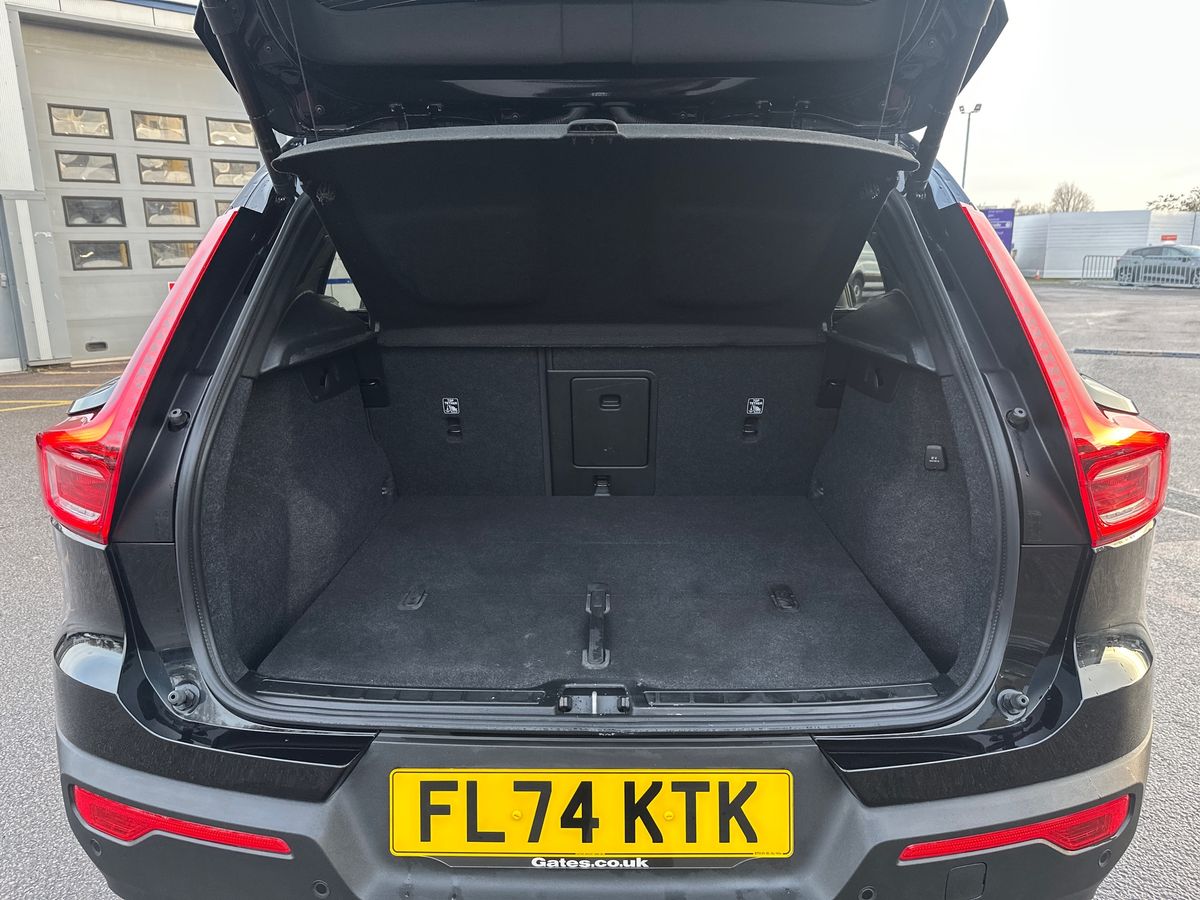 Used Volvo XC40 2025 for sale - 77122567: Photo 34