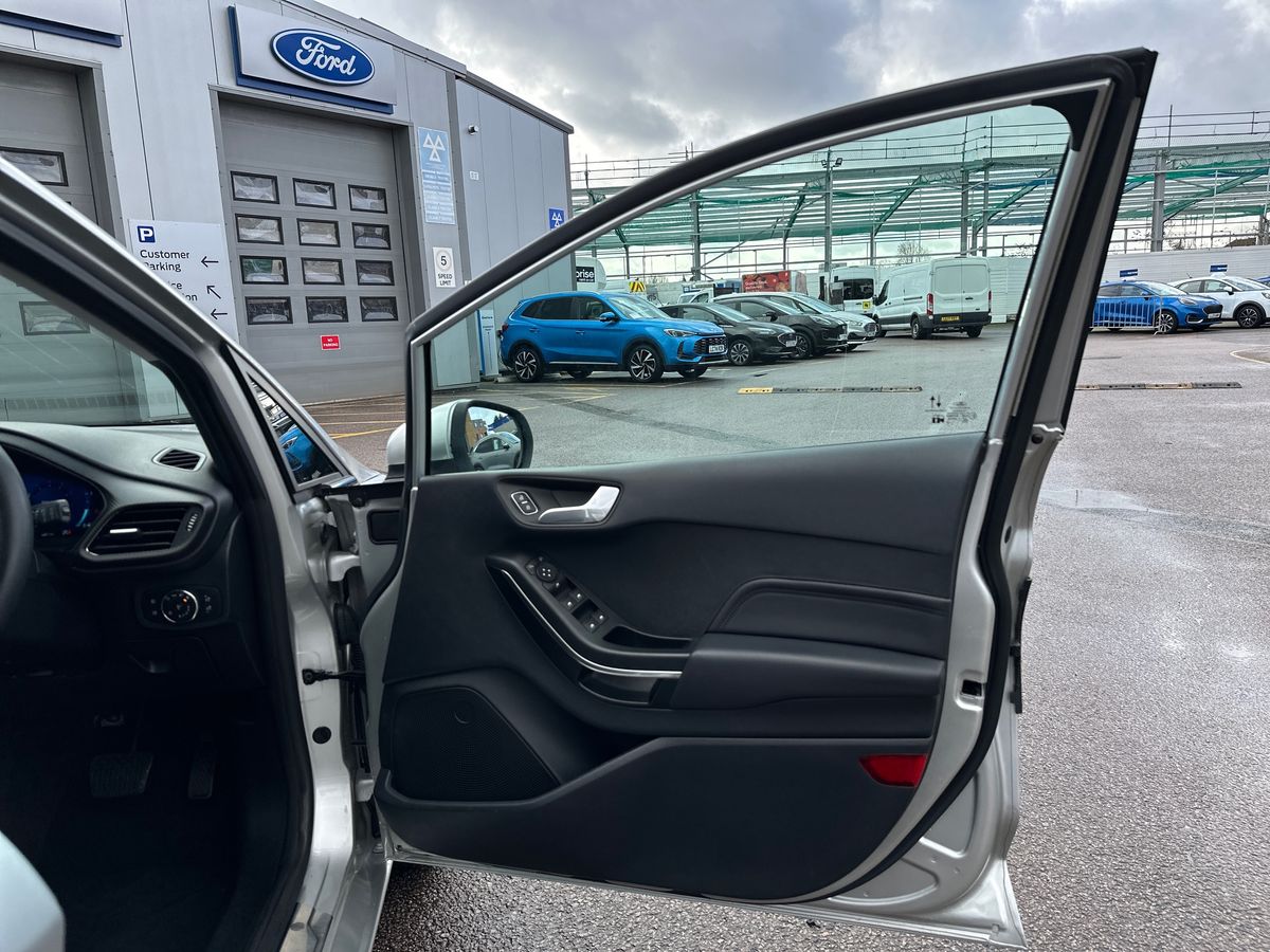 Used Ford Fiesta 2022 for sale - 77653060: Photo 35