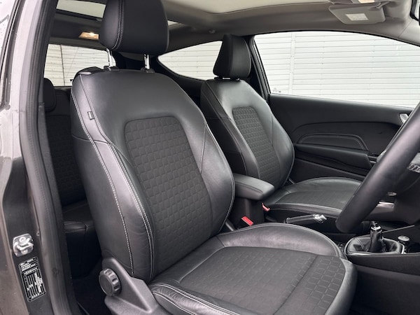 Used Ford Fiesta 2018 for sale - 76146236: Photo 12