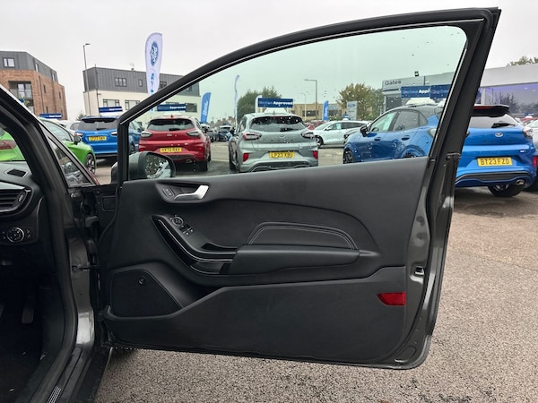Used Ford Fiesta 2018 for sale - 76146236: Photo 35