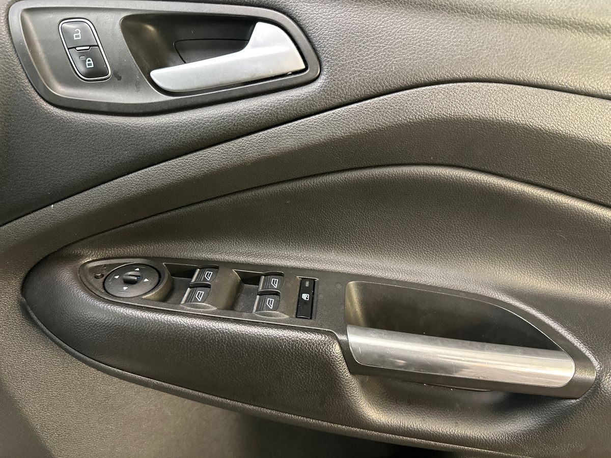 Used Ford Kuga 2018 for sale - 76660852: Photo 25