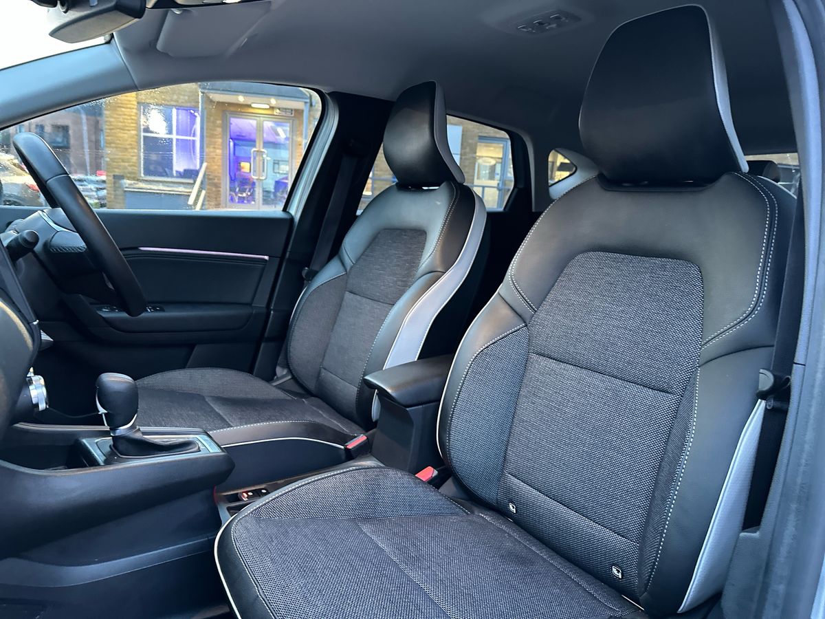 Used Renault Captur 2023 for sale - 77122571: Photo 13