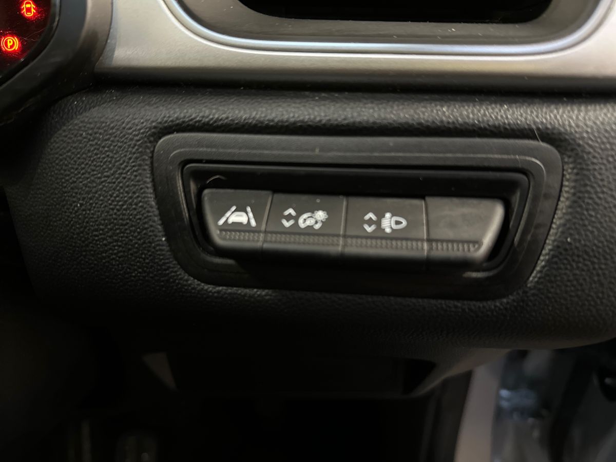 Used Renault Captur 2023 for sale - 77122571: Photo 23